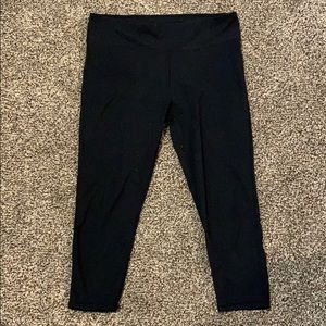 Fabletics crop leggings